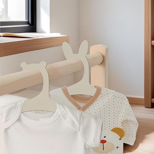 Tootesa 10 Stück Baby Kleiderbügel aus Holz, Kinderkleiderbügel Kleinkinder Kleiderschränke für Kleidung,Hosen,Spielzeug,Kindergartenzimmer Deko (klein (Länge 23cm))