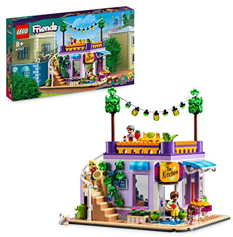 LEGO 41747 Friends Heartlake City Gemeinschaftsküche Spiel-Set mit Koch-Zubehör, 3 Mini-Puppen und der Katzen-Figur Churro, Spielzeugküche für Kinder ab 8 Jahren
