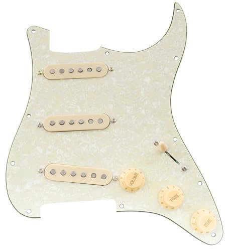 Musiclily Pro SE SSS Pre-wired Loaded Pickguard ST Gitarren Vorverdrahtetes Schlagbrett mit Staggered Alnico 5 Single Coil Tonabnehmer für Strat-Style E-Gitarre, 4-lagig Aged White Pearl