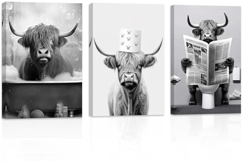 ZXHYWYM Lustige Badezimmer Tierbilder 3 teilig süße Hochlandkuh in der Toilette Badewanne Poster Leinwanddrucke Schwarz Weiß Kunstwerk Badezimmer Dekoration (Bild-1, (28.00 x 35.00 cms x 3 Teilig))