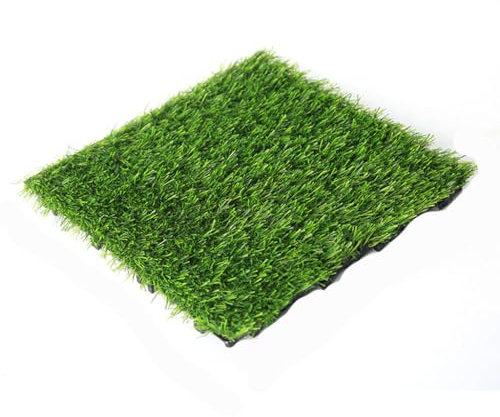 VENYAA Kunstrasen Synthetischer Rasen, Realistische synthetische Fake Grass Teppich Wiederverwendbare weiche Kunstrasen Matte für Party Hochzeit Drainage Löcher Faux Grass Teppich(Size:30 * 30 cm)