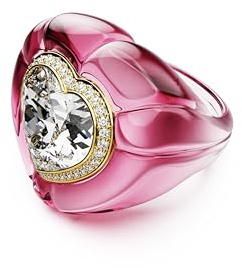 Swarovski Dulcis Cocktailring, Rosafarbener, Vergoldeter Ring mit Herzförmiger Pinkfarbener Ringschiene, Kristallelement im Herzschliff und Klarem Pavé, Größe: 52