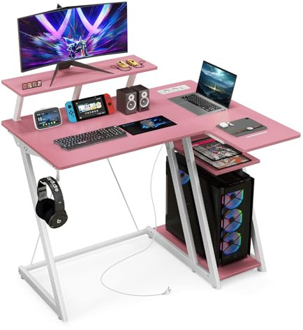 COSTWAY Bureau Gaming d'angle 107 x 80 cm, Bureau d'ordinateur en Forme de L avec Support d'écran, 2 Prises Électriques et 2 Ports USB, Table Gaming en Fibre de Carbone avec Rangement (Rose)
