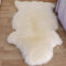Woolous Tappeto Pelle di Pecora Grande 105x70cm Tappeto in Vera Pelliccia Neozelandese, Tappeti Peloso, Morbido, Pelo Lungo per Soggiorno, Camera da Letto, Sedia (Avorio)