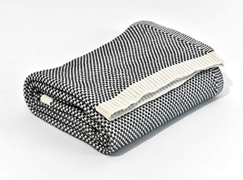 nielsen HOME Wohndecke Akira gestrickt, 150x200 cm, Creme Weiß/Dunkelgrau, 100% Baumwolle, Strick, Ökotex, Strickdecke, gemütliche modische Elegante Decke