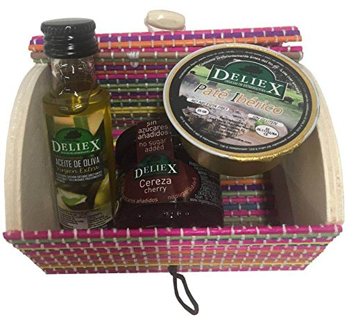Baúl de mimbre multicolor con mermelada de cereza, aceite de oliva y monodosis de paté ibérico (Pack 24 ud)