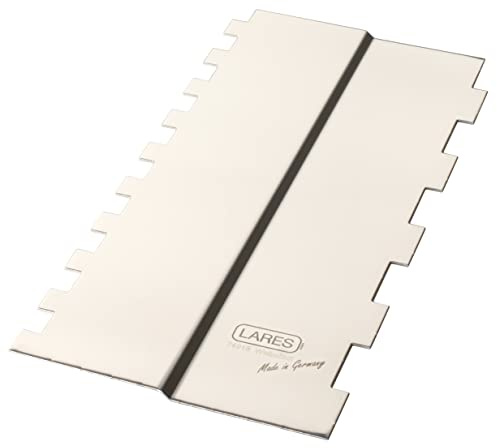 Lares Carte de décoration de gâteau en acier inoxydable – Spatule de contour pour un gâteau rayé parfait – Forme : rectangle – Dimensions : 21 x 10 x 0,8 cm – Fabriqué en Allemagne