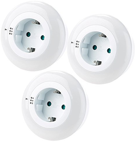 revolt Nachtlampe Steckdose: LED-Nachtlicht mit Dämmerungssensor und Steckdose, 3 Farben, 3er-Set (Steckdosennachtlicht, Nachtlicht-Lampen, Leuchte)