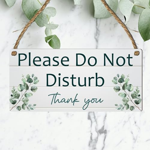 Please Do Not Disturb Hanging Sign – Rustic Wooden Effect Plaque with Floral Designs – Bedroom, Office, Spa or Therapy Room Door Sign (Green Leaves, Small: 19 cm (H) × 9 cm (W))