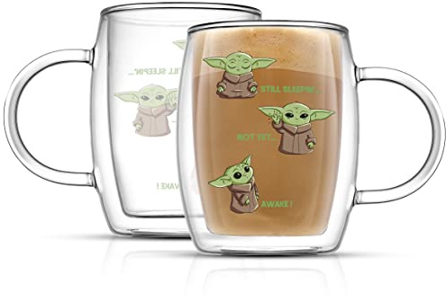 JoyJolt Awake! Grogu Kaffeebecher 2er Set Doppelwandige Tasse 382.7 g große Espresso-, Cappuccino- oder Latte-Tasse Mandalorian Star Wars Tassen Isolierte Kaffeetasse Klarglasbecher Kaffeetassen-Set