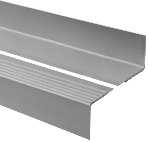 Quest Treppenkantenprofil PVC 40x60 mm Antirutsch - Dunkelgrau, 150 cm | Rutschfester Kantenschutz für rechtwinklige Stufen, schützt vor Abnutzung, pflegeleicht, Montage ohne Klebeband