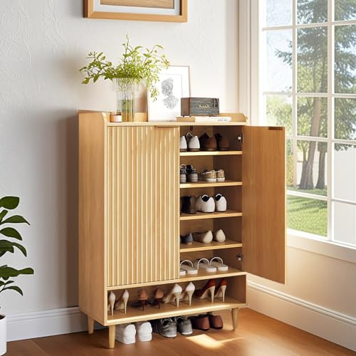 Bonnlo Shoe Storage Cabinet with Louvered Doors, 80cm Shoe Cabinet – Oak Finish, 5 Adjustable Shelves, 20lbs Load Capacity, Anti-Tip, Conical Legs