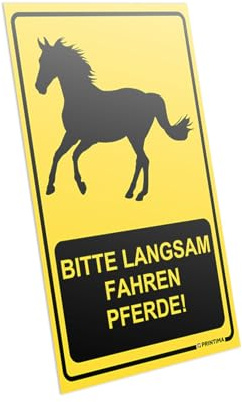 PRINTIMA Hinweisschild „Bitte langsam fahren – Pferde!“ 21x32cm – Warnschild mit Pferdemotiv aus Kunststoff inkl. Montagedübel – Verkehrsschild für Reitweg & Stallzufahrt