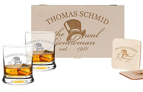 polar-effekt 5-TLG Whisky Geschenk-Set - 2 Leonardo Whiskygläser, 2 Untersetzer in Holzbox - Individueles Geschenkidee für Männer - Personalisiert mit Gravur - a Gentleman