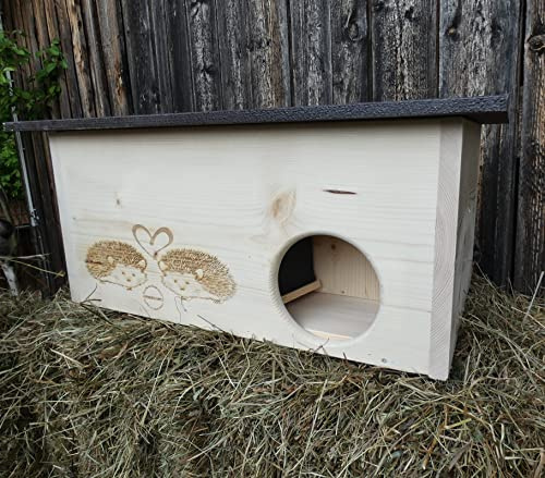Imprägniertes Premium Igelhaus 62cm x 40cm x 29cm Igelhotel 20mm Vollholz Winterfest Kein Bausatz: Labyrintheingang easytouch-Rattenklappe und Boden, eigene Herstellung in Niederbayern