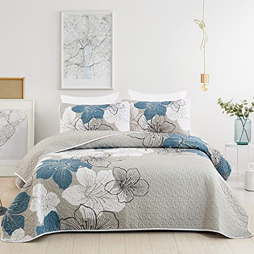 DJY 3 Pieces Quilt Set California King Blue Floral Pattern Quilt Coverlet Elegant Boho Bedspread with 2 Pillow Shams Lightweight Floral Summer Bedding Quilt for Adults Teens 106x96