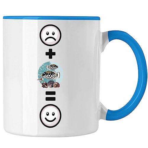 Trendation - Fisch Tasse Geschenk für Aquaristen Aquarium :(+ Fische = :) Lustige Geschenkidee Geburtstag (Blau)