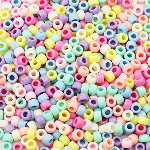 HUASUN Pony Lot de 600 petites perles colorées en acrylique pour la fabrication de bijoux, la décoration d'intérieur, les bracelets pour enfants, les porte-clés, les pendentifs de sac, 6 * 9mm