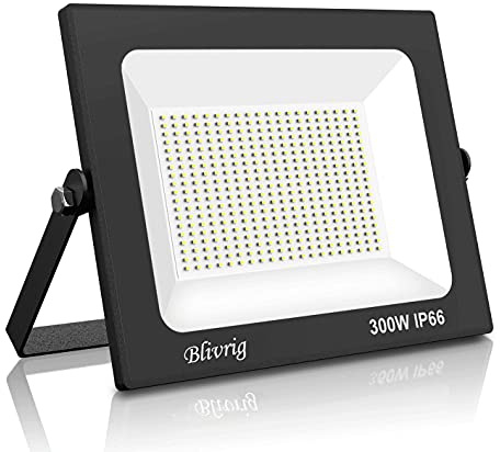 Blivrig LED Strahler Außen 300W, LED Scheiwerfer 3000K Warmweiß 30000LM | 120° Abstrahlwinkel, Superhell, Energieeffizient, IP66 Wasserdicht, Großer Beleuchtungsbereich für Außen Gärten Hof Garage