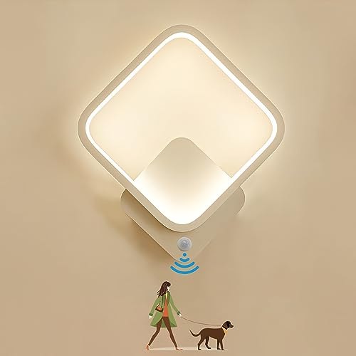 Wandlampe mit Bewegungsmelder Innen LED 18W Modern Wandleuchte aus Aluminium Weiß Wandlicht mit Bewegungssensor 3000K Wandbeleuchtung für Flur Korridor Treppenhaus Balkon Wohnzimmer Schlafzimmer Lampe
