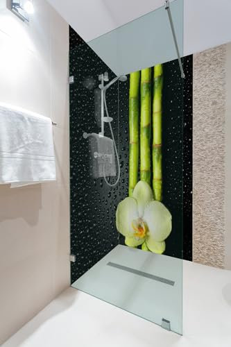 Wallario Selbstklebende Duschrückwand 180 x 200 cm, 2-teilig mit Motiv Grüne Orchidee mit Bambus auf schwarz - Regentropfen - Wandverkleidung Fließenersatz mit Hochglanzlaminat in Glasoptik