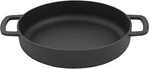 COMBEKK Sartén de hierro fundido para horno holandés, 100% reciclado, 24 cm, 2 asas laterales para todas las cocinas, color negro