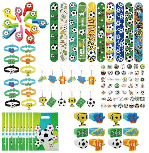 OZXVXZO Gadget Calcio Compleanno per Bambini, 104PCS Kit Calcio Festa Compleanno Regalo per Ragazzi e Ragazze, Set di Calcio Gadget Festa Compleanno con Adesiv/Sacchetti Regalo/Portachiavi