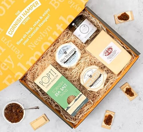 Cornish Cheese Hamper | 3 Luxury Cheeses, Brie, Camembert, Smoked Cheddar, Chilli Jam, Onion Chutney, Sea Salt Crackers | Food Hampers for Men & Women, Birthdays, Christmas Cheese Hamper