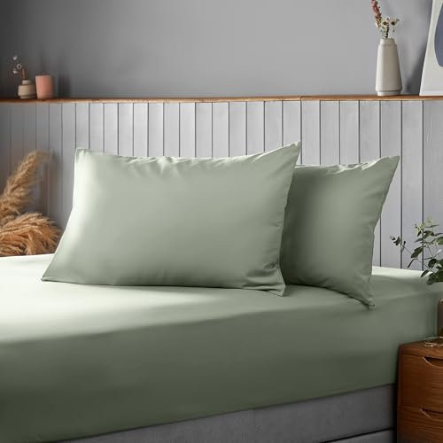 Silentnight Supersoft Pillowcase Pair - Cosy & Comfortable Delicate Smooth Touch - Easy Care Microfibre - Stylish & Modern Bed Pillow Case Protector 2 Pack, Retain Shape & Colour, Sage Green