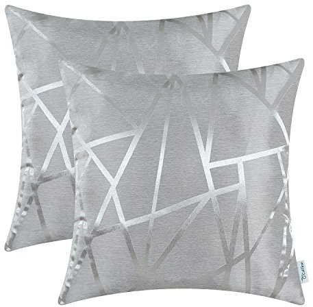 CaliTime Kissenbezüge Kissenhülle Packung mit 2 Dekokissenbezüge Cases für Couch Sofa Home Decor Modern Shining & Dull Contrast Dreiecke Abstrakte Linien Geometrisch 40cm x 40cm Silbergrau | 2 Stück Modern Glänzend Matt Kontrast Dreiecke Abstrakte Linien Geometrische Kissenbezüge für Sofa Bett Wohnzimmer Bauernhaus