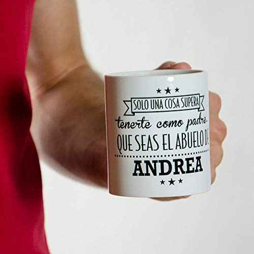 CALLE DEL REGALO Taza personalizada para padre y abuelo - Taza para el mejor padre y abuelo personalizada con el nombre de su nieto - Taza de cerámica de 350 ml.