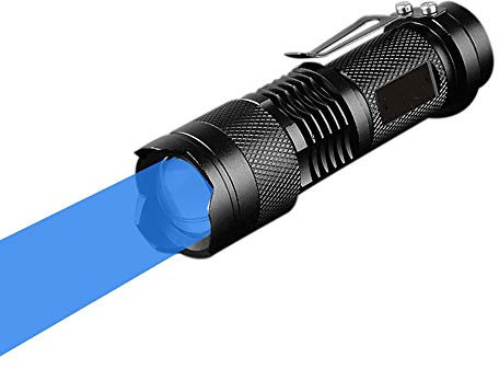 Torcia Blu, WESLITE Torcia LED Blu Mini Torce con Colore Blu 3 Modalità Zoom in Grado con Clip a Lungo Raggio per la Caccia di Pesca Notturna (Batteria non Inclusa)