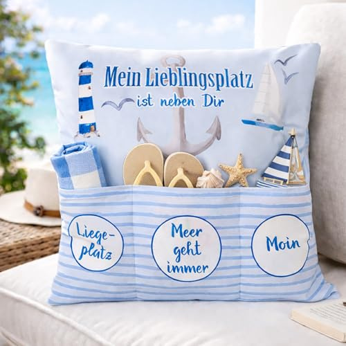 KAMACA Originelles Dekokissen Kissen mit 3 Taschen zum selber Befüllen Größe 43x43 cm tolles Geschenk (Lieblingsplatz maritim)
