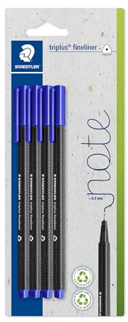 STAEDTLER triplus Fineliner 334, dreikant, superfeine, metallgefasste Spitze, ca. 0.3 mm, aus 97% Rezyklat, Made in Germany, Set mit 4 Stück auf Blisterkarte, Farbe blau, 334-3 BK4