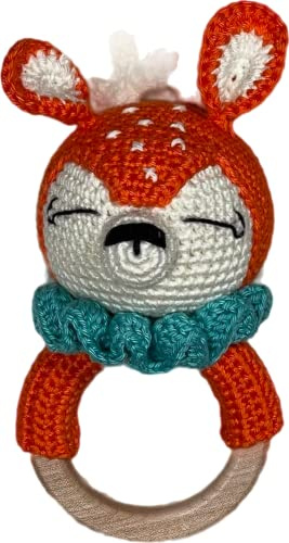 QidQuu® Amigurumi Babyrassel mit En71 geprüftem Beißring aus Ahornholz Rassel Baby Holz Spielzeug Beißring Baby Handmade Rassel Greifling Beissring Baby Rassel Holz Geschenk Gehäkelt (Rentier)