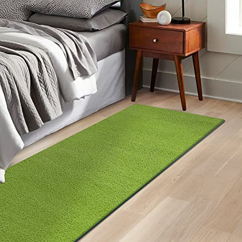 KARAT Bettvorleger Dynasty - edle Velours Bettumrandung - Teppich Läufer für Schlafzimmer Wohnzimmer - Flauschiger Teppichläufer (80 x 160 cm, Grün)