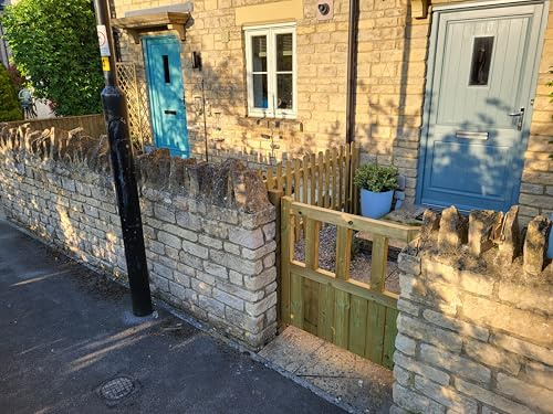 Wooden Garden Gate Pedestrian Gate 4ft 120cm (120cm High x 105cm Wide x 5cm Deep)