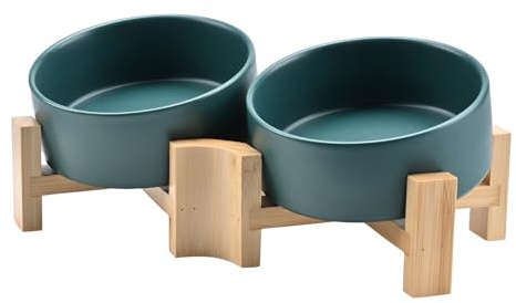 SPUNKYJUNKY 15° Kippbare Keramik Hundenapf mit Holzständer Futter und Wassernapf rutschfest für Hunde und Katzen mit Flachen Gesichtern Kleinen und Mittelgroßen Hunden (400ml × 2, Grün)