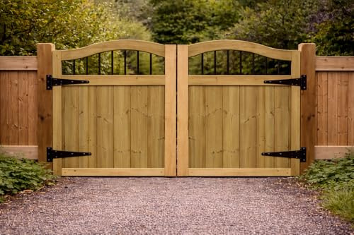 Wooden Swan Neck Driveway Gates – Heavy Duty Treated Timber Double Gates, Garden & Driveway Entrance, Traditional (180cm High x 270cm Wide x 5cm Deep)
