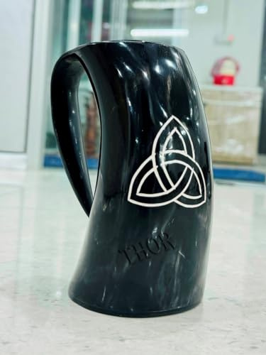 Tasse Viking en corne à boire de qualité supérieure - Motif floral - Chope de bière Viking originale avec fond en bois dur - Idéal pour les amateurs de bière - Style médiéval - Cadeau de Noël,