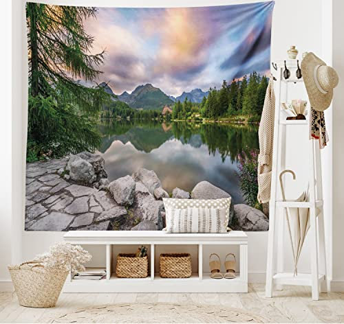 ABAKUHAUS Natur Wandteppich, See durch Wald Berg aus Weiches Mikrofaser Stoff Waschbar ohne Verblassen Digitaldruck, 150 x 110 cm, Grün Grau