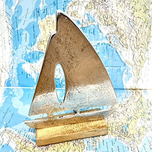 Brandsseller Deko-Aufsteller Segelboot Boot Maritim ca. 20,5 x 15,5 x 5 cm auf Mangoholz-Sockel/Aluminium