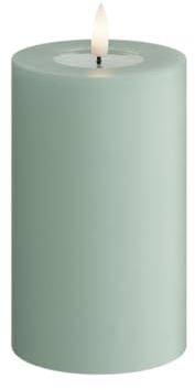 Deluxe Homeart Flammenlose LED-Kerze für den Innenbereich, Salvie Green, mit Real Flame™-Technologie, batteriebetriebene Kerze (7,5 x 12,5 cm)