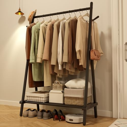 AQIMUELE Kleiderständer, Massivholz Garderobenständer, Garderobe, Kleiderablage, mit Stange, Regal und 4 Haken, Einfache Montage, für Schlafzimmer und Garderobe (Schwarz - ohne Rollen)