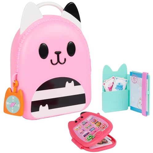 Gabby’s Dollhouse, Gabby Girl On-The-Go Travel Set, Pretend-Play Travel Toys, Toy Passport, Toy Phone and Compass Charm, Kids’ Toys for Girls and Boys 3+