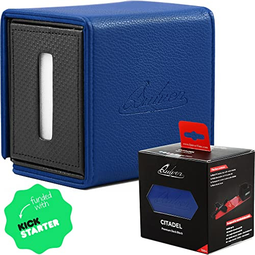 Quiver Time Citadel Blaue Commander Deckbox für MTG und TCG Karten | Platz für 100+ Karten in Hüllen, Magnetverschluss, verstellbarer Trenner, Aufbewahrung für Würfel und Token