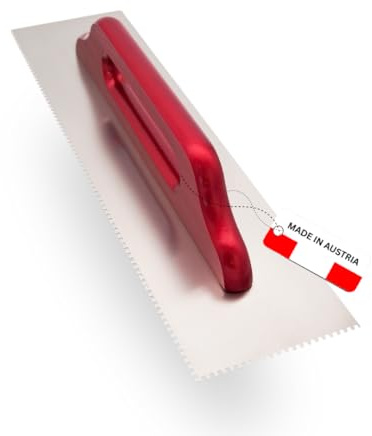 WERKFIT Profi Zahnkelle aus Edelstahl 3 mm - Glättekelle gezahnt Rostfrei - Zahnspachtel mit Holzgriff - Traufel Hergestellt in Österreich 500x130mm (E3)