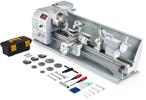 Orion Motor Tech Tornio per Metallo 1100W | Dimensioni 220 x 600 MM | Velocità Variabile 0-3000 rpm | Mandrino a 3 Griffe | Display LCD | Ideale per Tornitura, Filettatura e Foratura