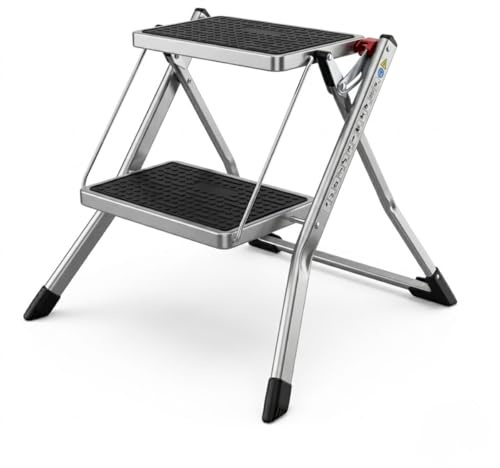 BTF Mini Escalera plegable de 2 Peldaños de 20x30 cm - 20cm de profundo, goma antideslizante y asa de sujetación | Medidas cerrada 49,5x3,6x54,5 cm Certificada GS TüV Rheinland EN14183 Carga de 150 kg