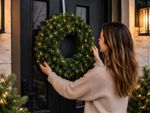 LAALU Künstlicher Weihnachtskranz NARNIE | Ø 45 cm | grün | 2D | warmweiße LED | batteriebetrieben